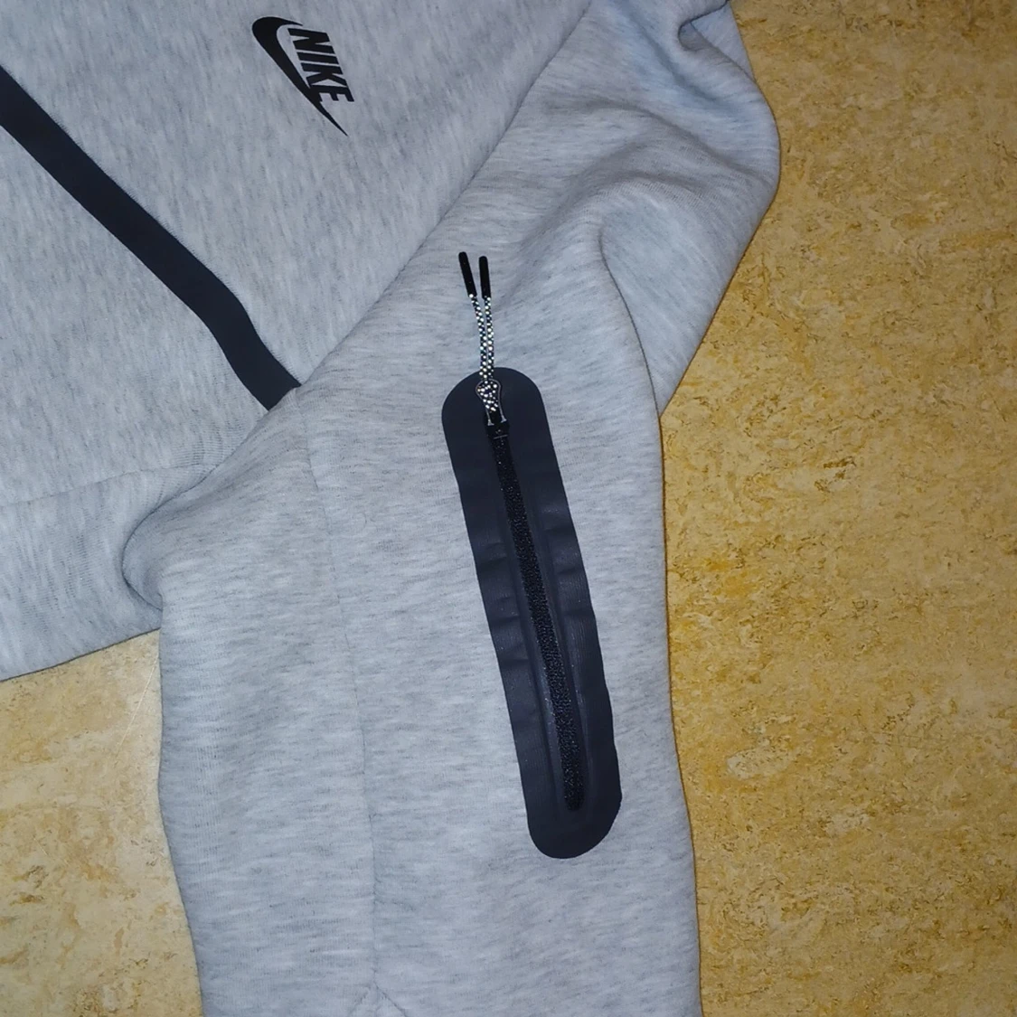 Grå Nike hoodie med dragkedja M - 3