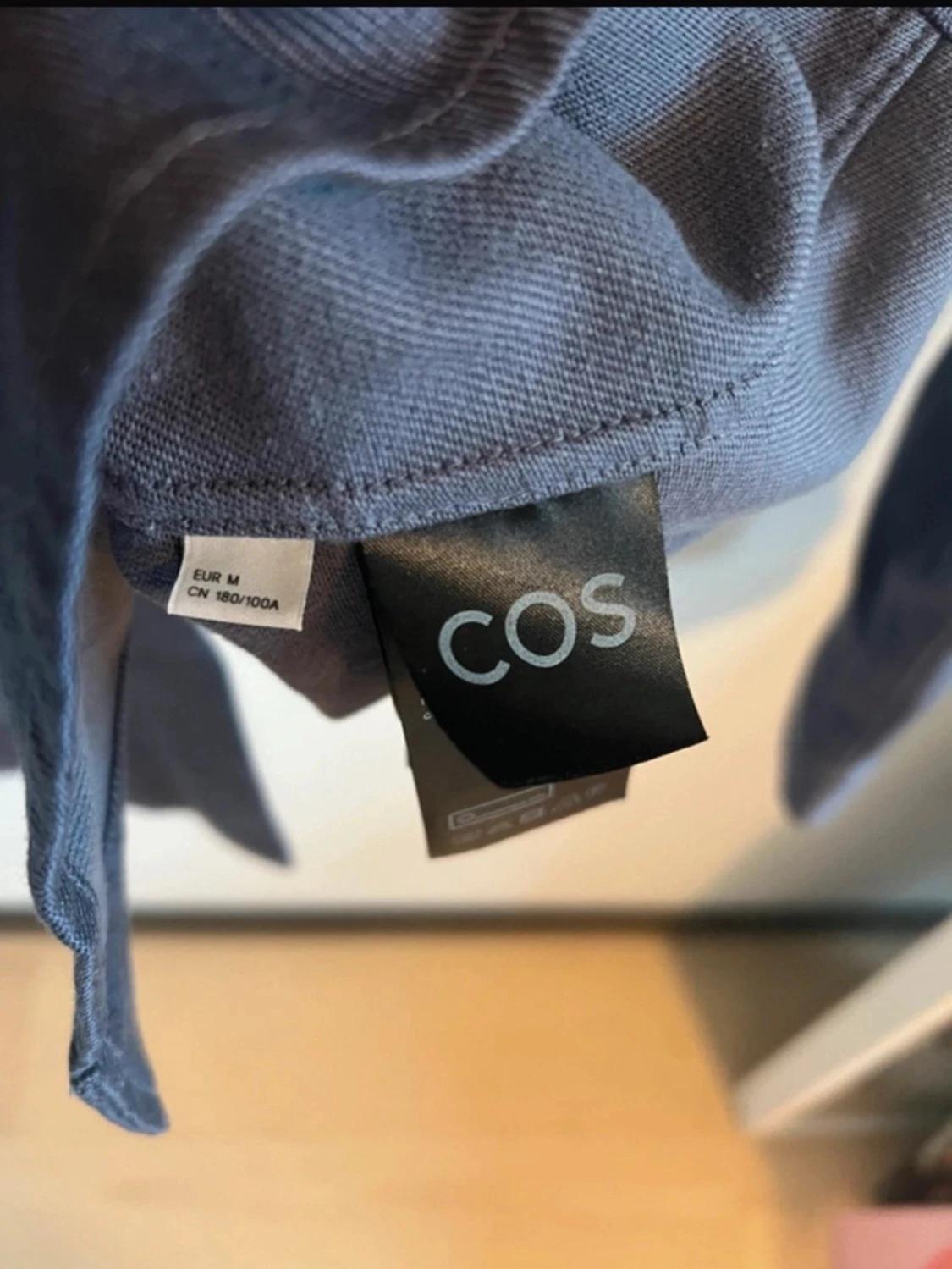 Mörkblå overshirt från COS - 2