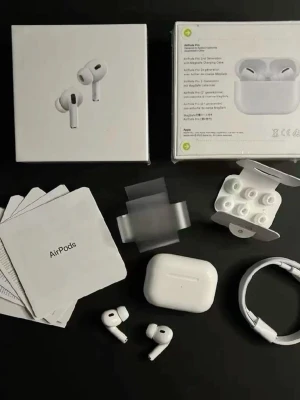 4x par AirPods Pro 2 1:1 - Hej! Säljer 4 par AirPods Pro 2 1:1, alla funktioner fungerar som de ska och dessa är perfekta för dig som vill resella för några snabba hundralappar, kontakta mig vid frågor💰Pris kan diskuteras vid snabb affär