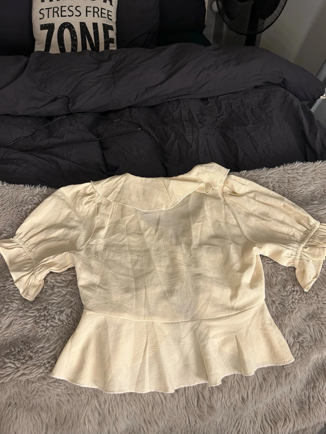 Beige volang blus! - 1