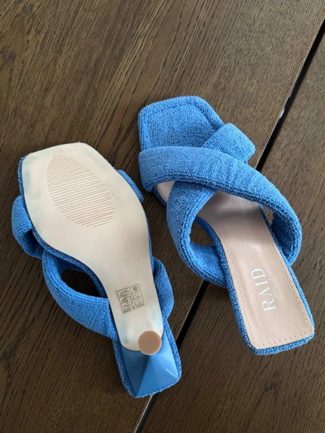 Helt nya blå klackskor - 2