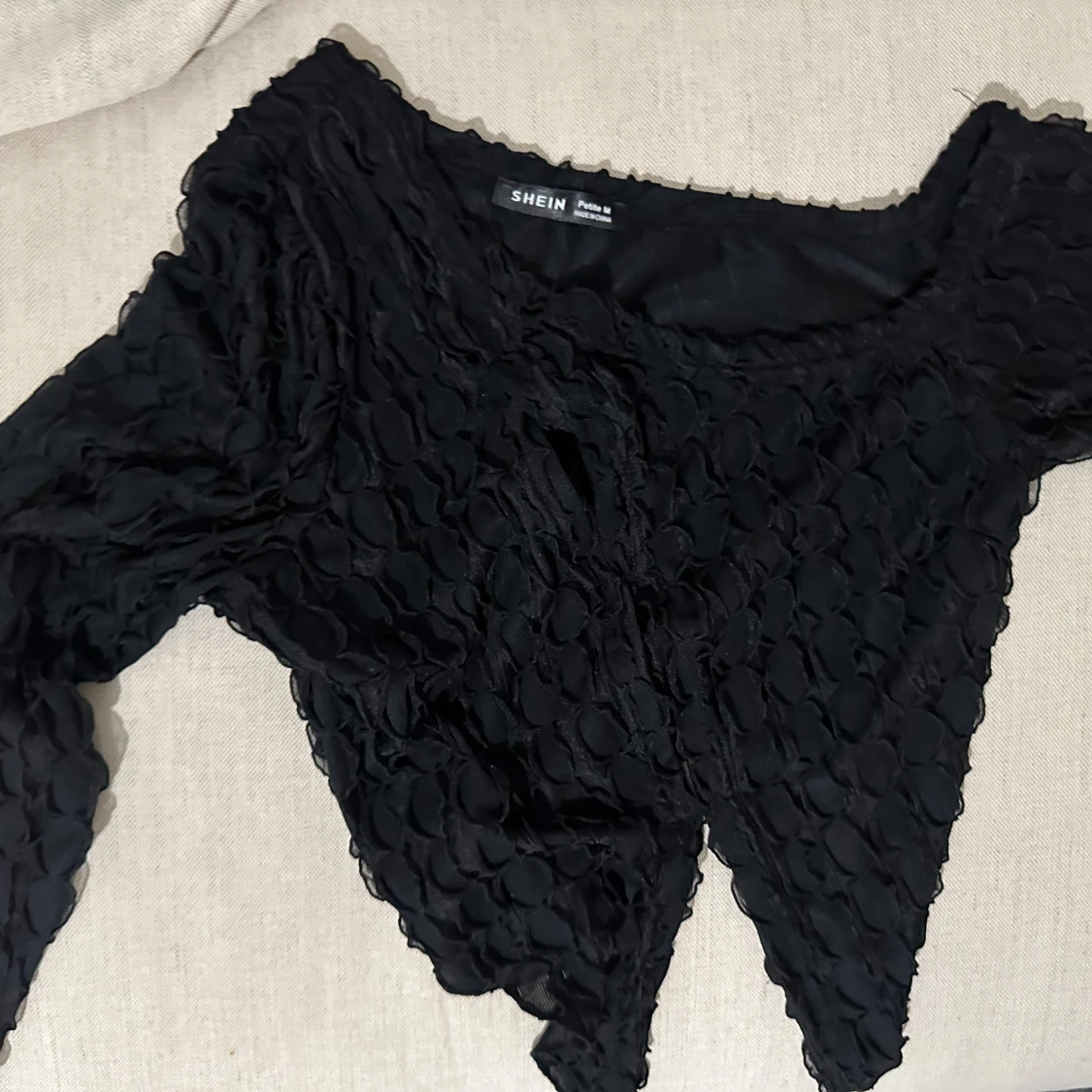 Svart offshoulder topp från SHEIN - 1