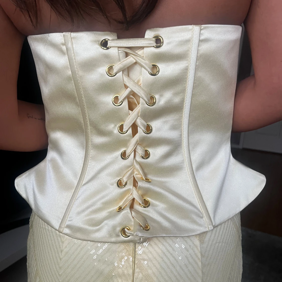 Gul aftonklänning - 2