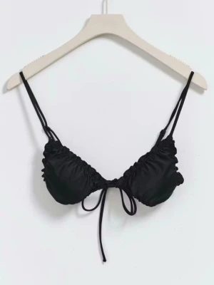 Bikini topp - Aldrig använd, strl S