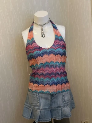 Färgglad halterneck linnetopp - Färgglad halterneck linnetopp s/xs