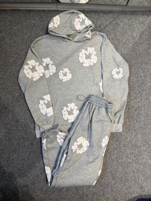 Denim Tears gray tracksuit M - Size M, true to size. Perfect condition brand new