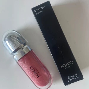KIKO 3D Hydra Lipgloss nr 17 - Helt ny. Använd endast en gång för testning. Säljer då färgen inte passar mig.