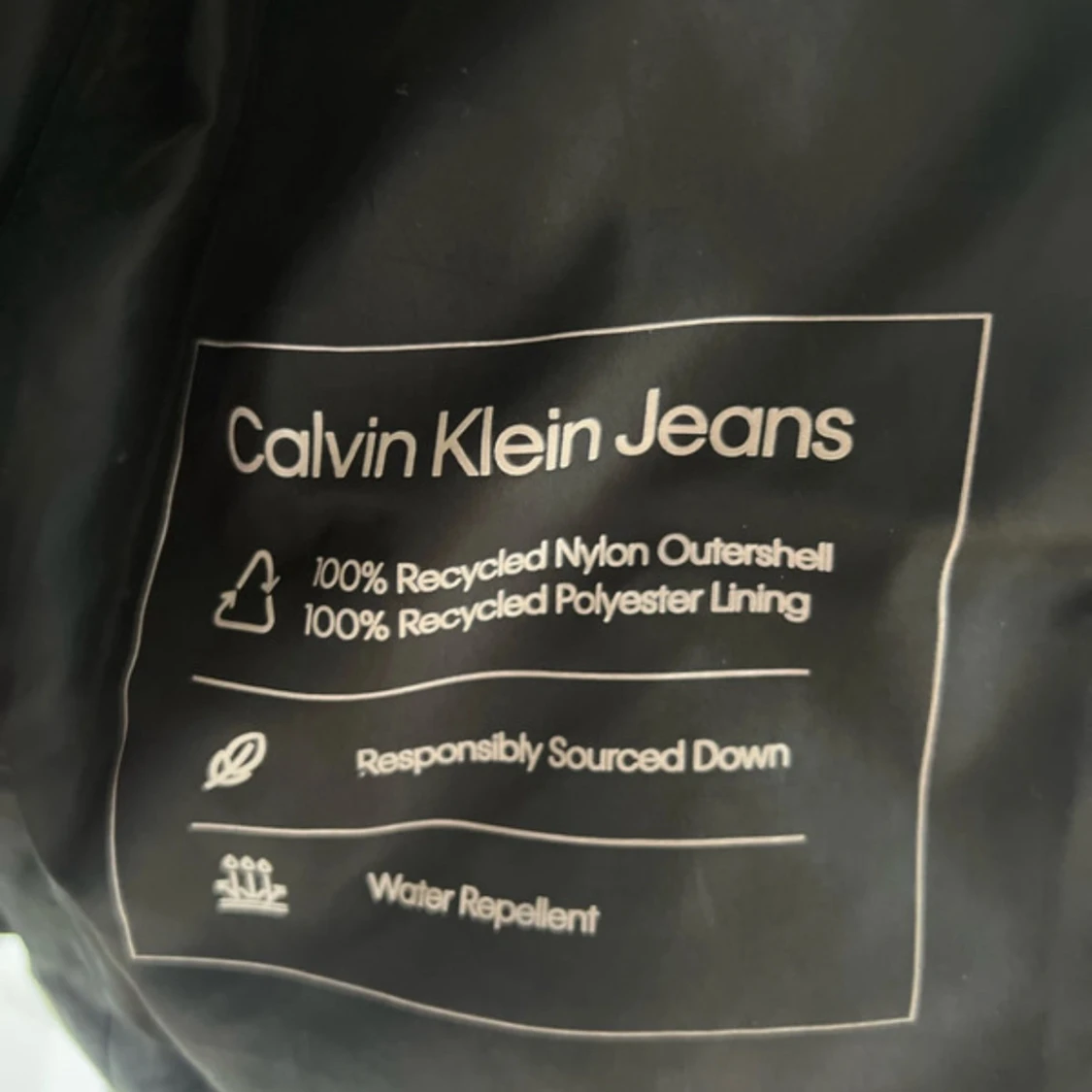 Svart dunjacka Calvin Klein Jeans XS - 3