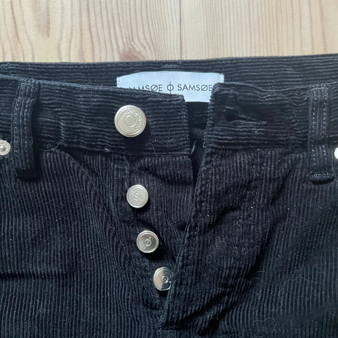 Svarta manchesterbyxor från Samsøe Samsøe 30/32 - 3