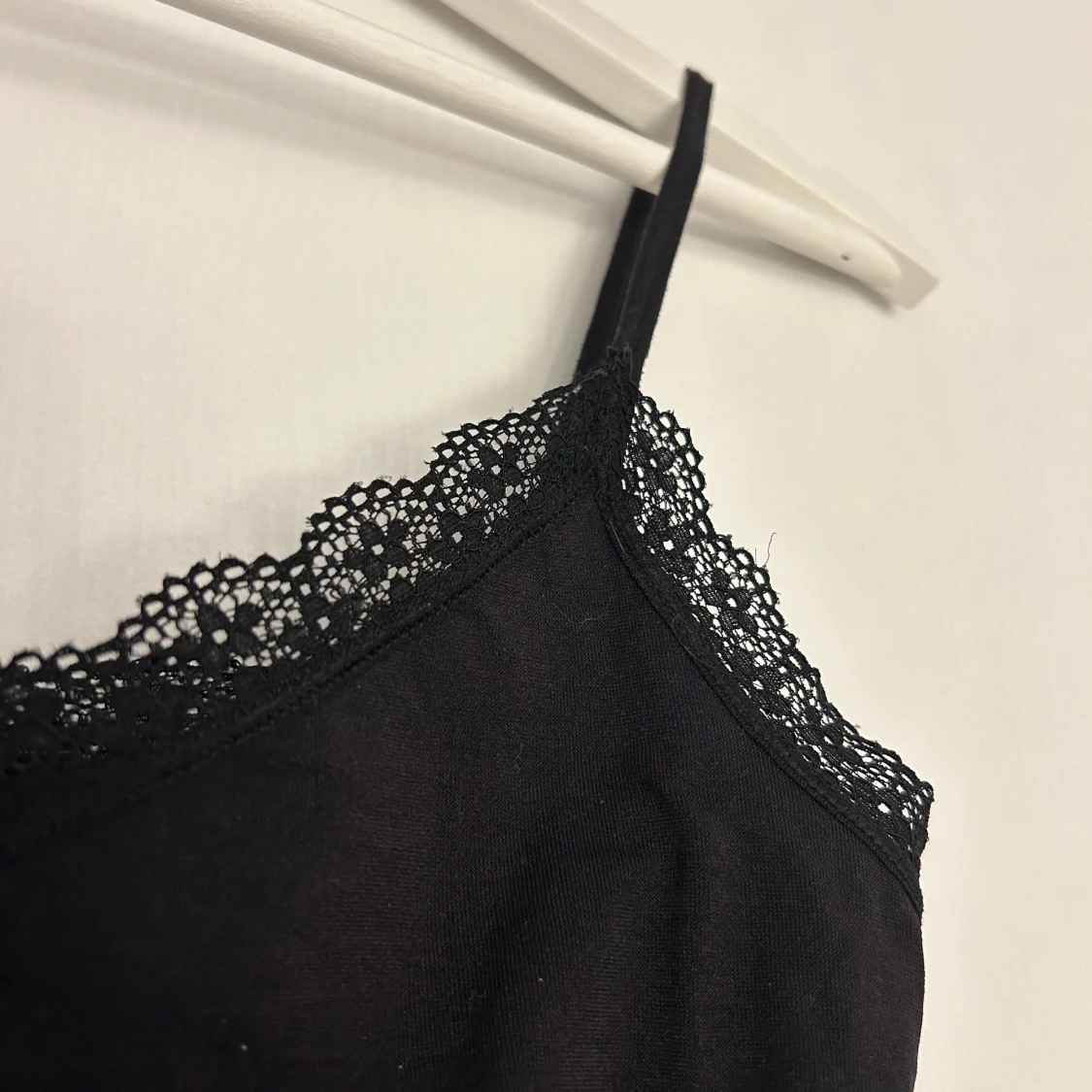 Svart spetslinnetopp från Even&Odd - 2