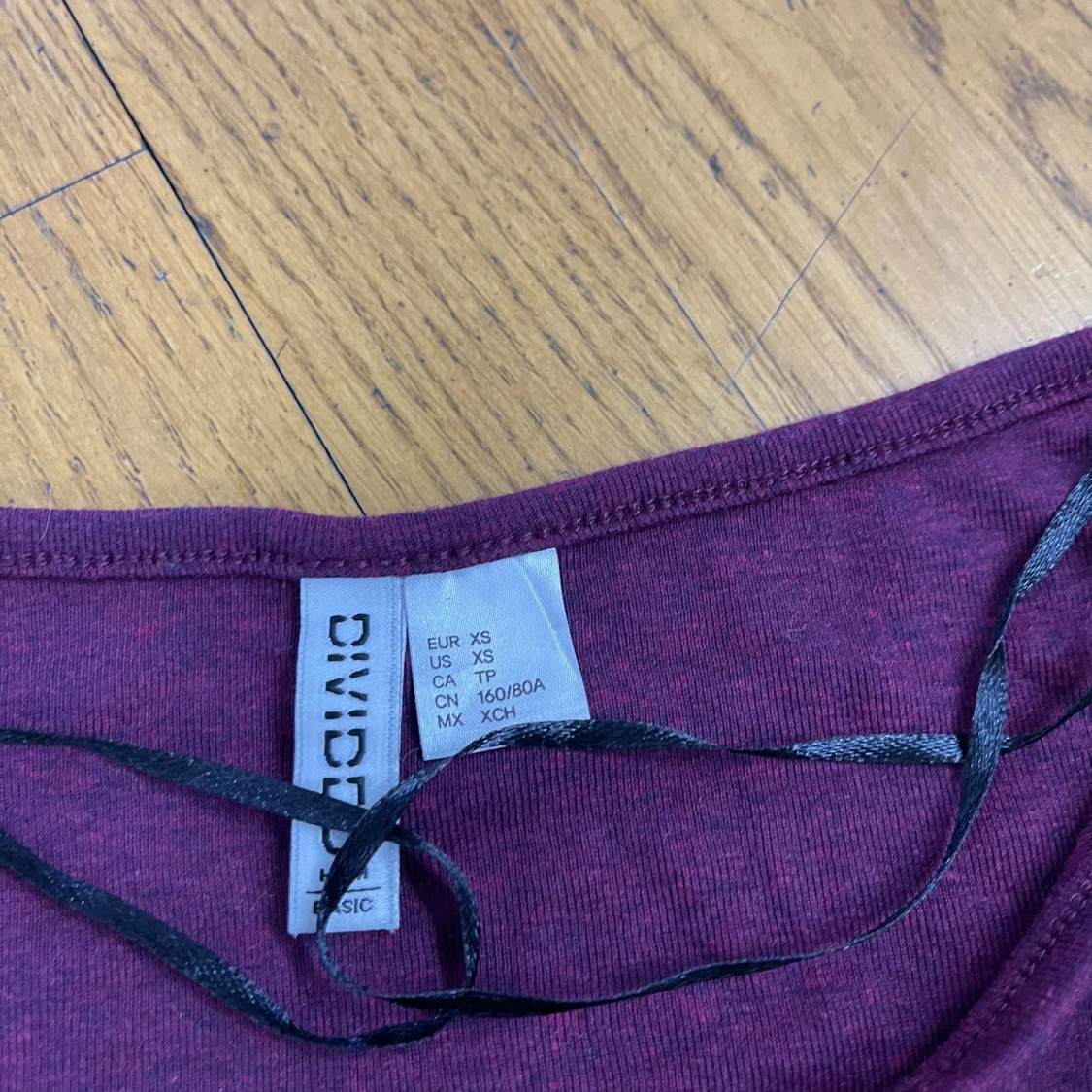 Vinröd långärmad topp från Divided - 1