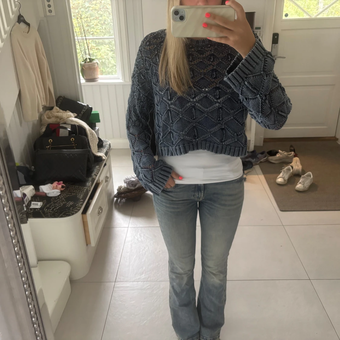 Blå croppad stickad tröja