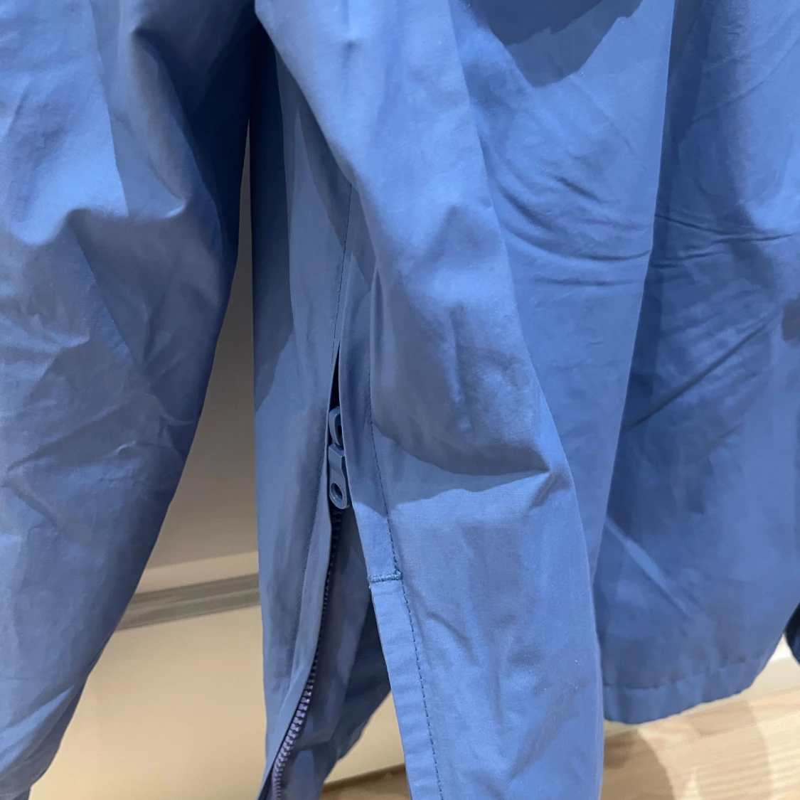 Blå vindjacka från Lyle & Scott - 3