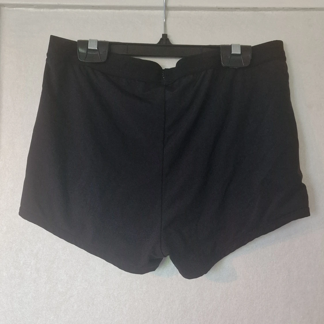 Svart bikinitrosa i boxermodellfrån Ellos - 1