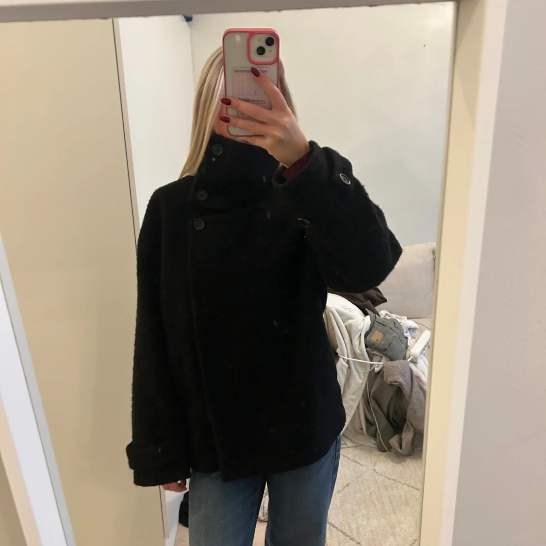 Svart skepparkavaj med stora knappar - 4