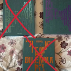 Enhypen Dilemma dilemma - Enhypen dimension dilemma , 180kr st, orangea och blåa är  nu sålda, 💕💕pris kan diskuteras