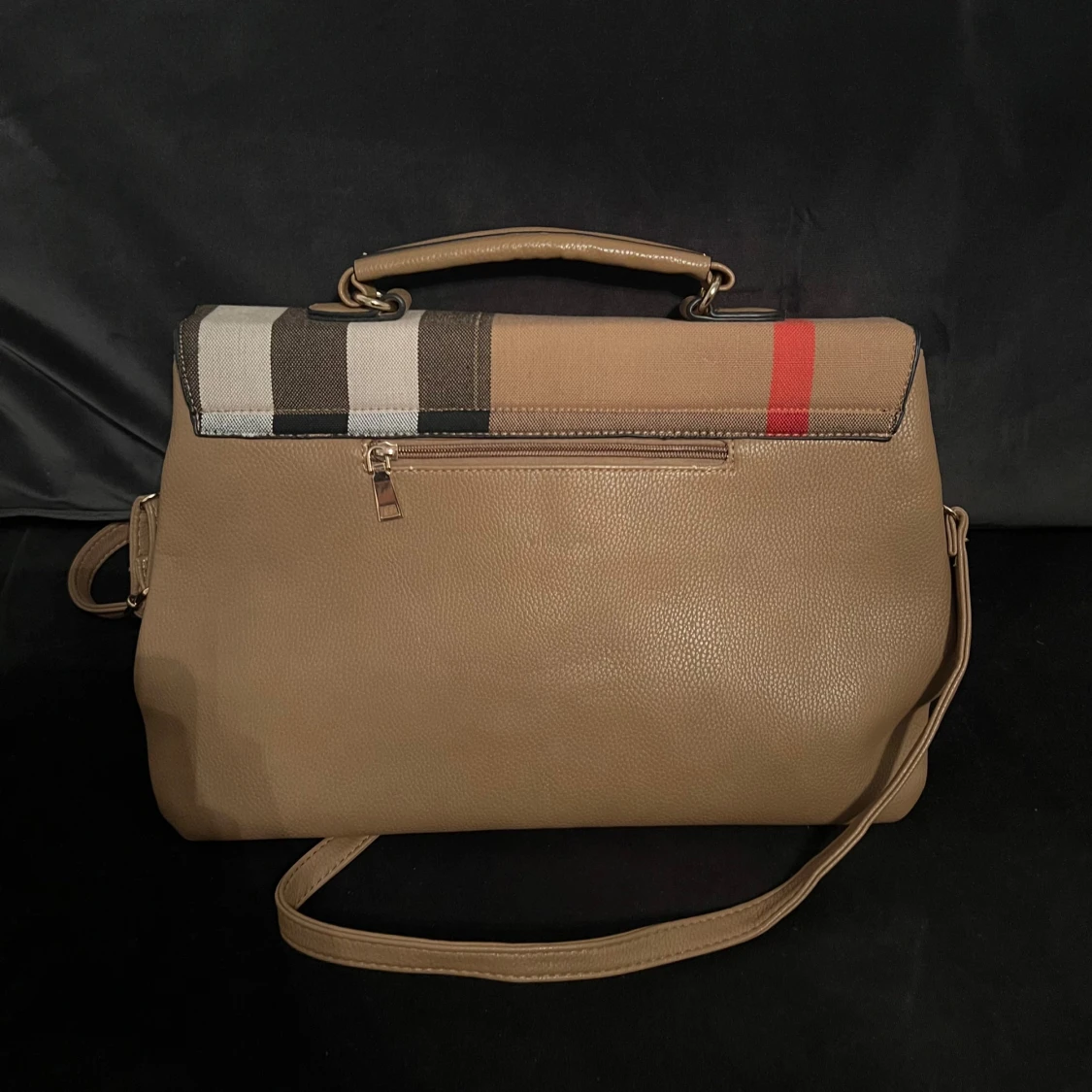 Beige Burberry axelväska - 2