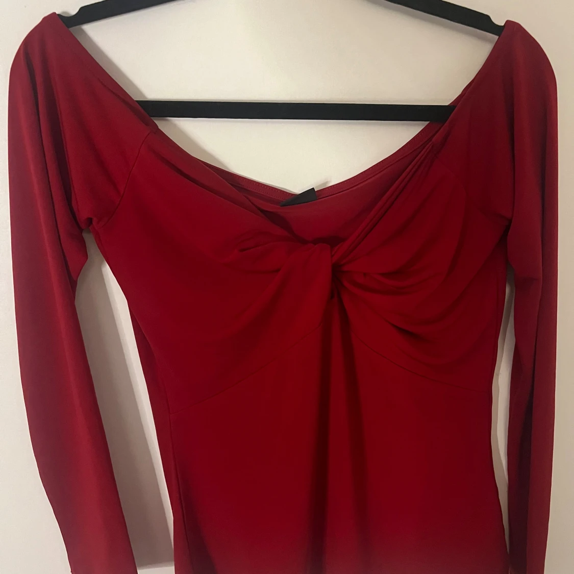 Vinröd off shoulder topp - 1