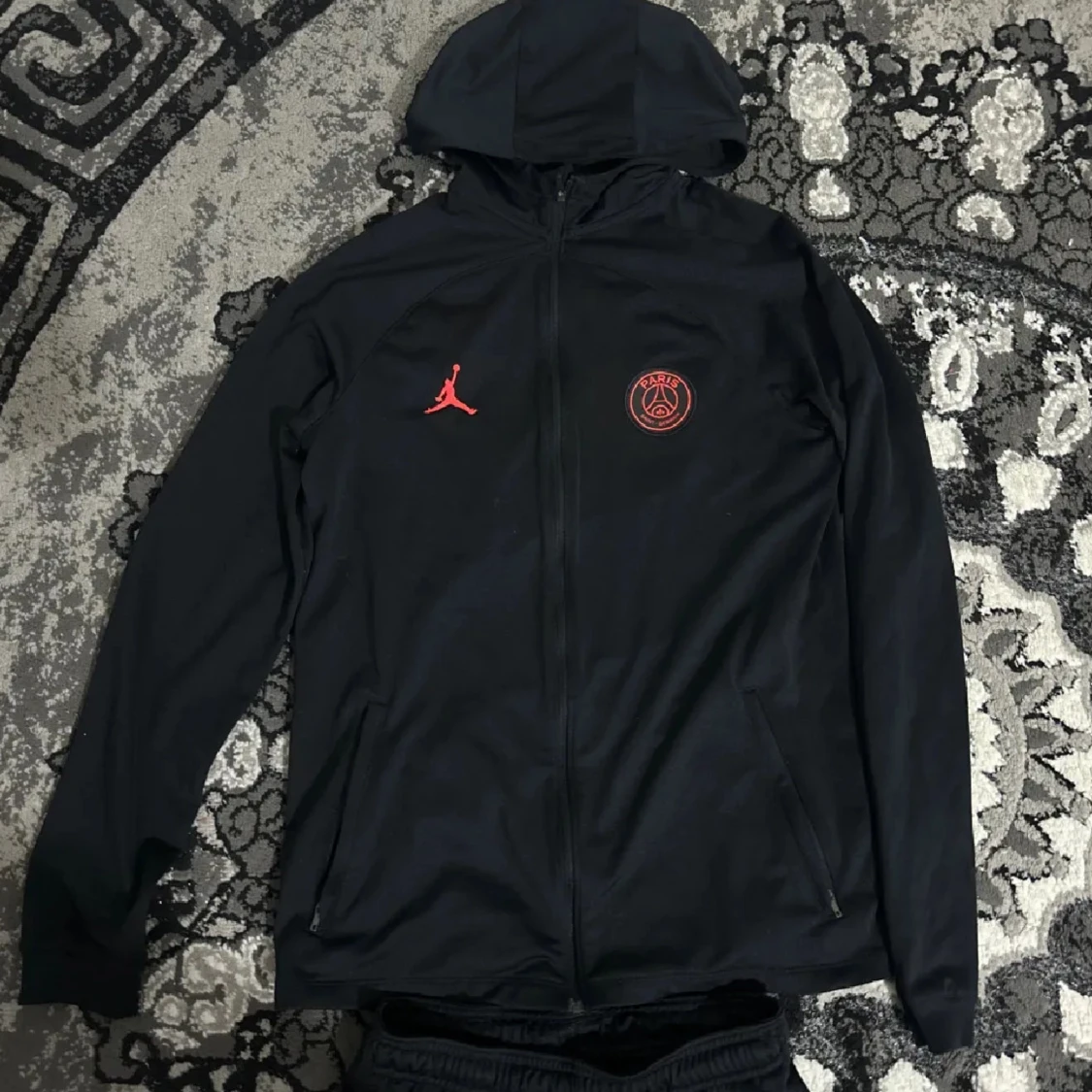 Jordan PSG svart träningsset med huva - 1
