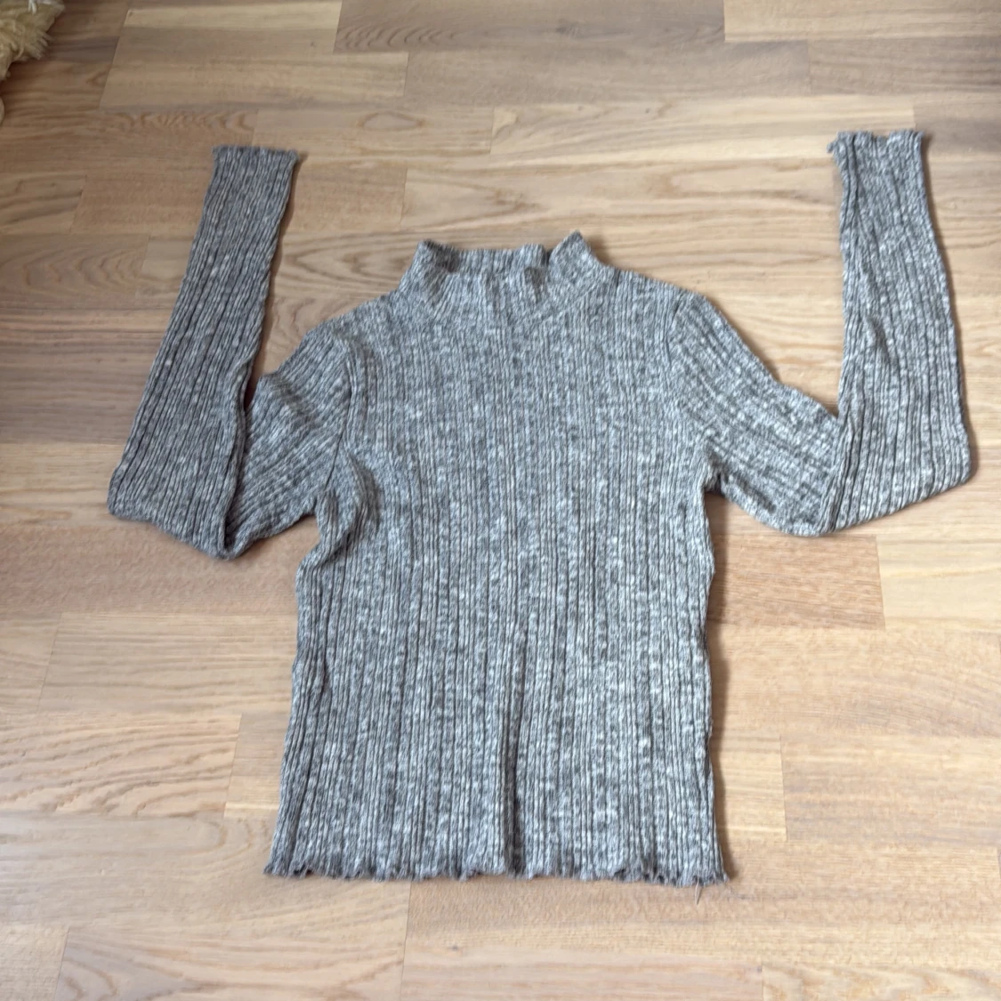 Grå ribbad från FB Sister - 3