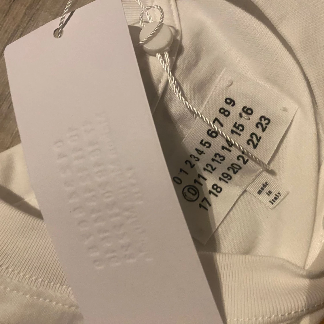 Maison Margiela vit t-shirt med tryck - 2