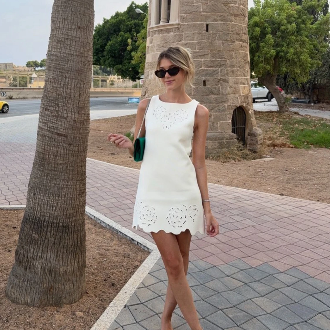 Vit kort klänning från Mango