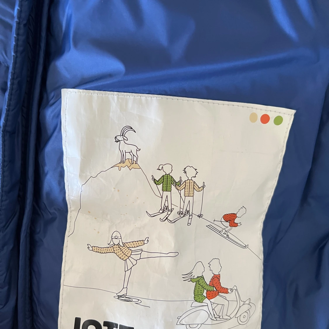 Blå dunjacka från JOTT - 2