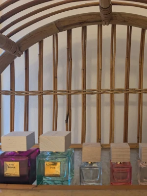 Rituals split💜 - Splittar mina Rituals parfymer och bodymist I glasdekanter med spray,säljer ej hela flaskan 🌟3 ml-25 kr,5 ml-45 kr🌟Skriv vilka du önskar så lägger jag ut som ett nytt paket 🌟Dessa dofter finns🔆Ciel rouge🔆Soleil d'or🔆Ocean infini🔆Reve de Hanami🔆Fleurs de L'Himalaya🔆Rituals of Karma 🔆Rituals of Ayurveda