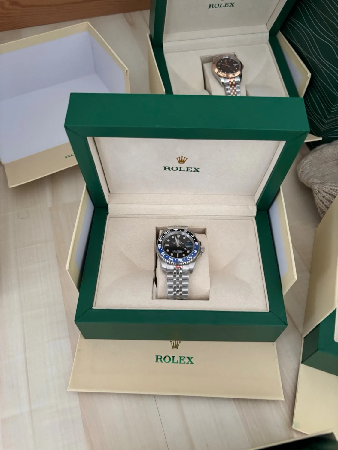 Blå Vit Svart klocka vanlig