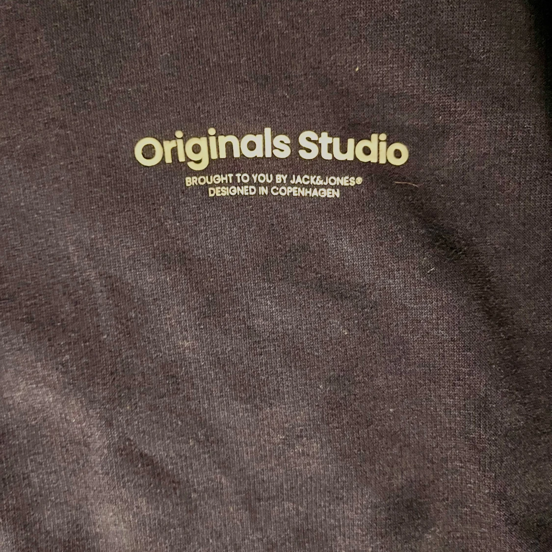 Mörkblå hoodie från Jack & Jones - 2