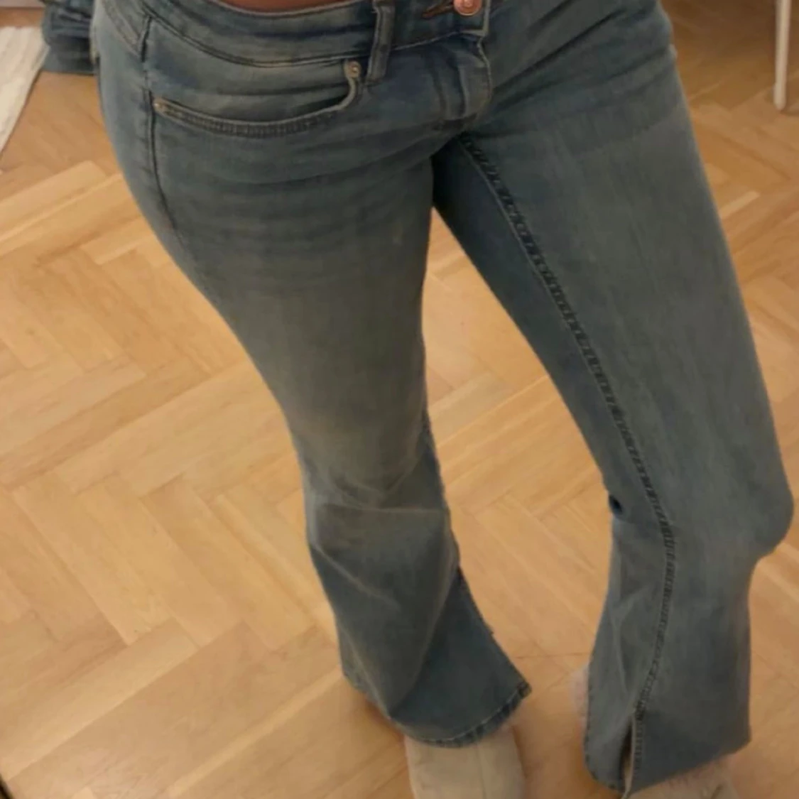 Blå bootcut jeans låg midja, från only - 1