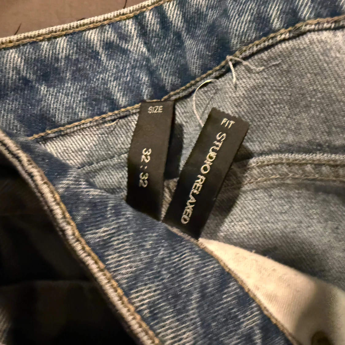 Neuw Studio Relaxed Jeans - 2