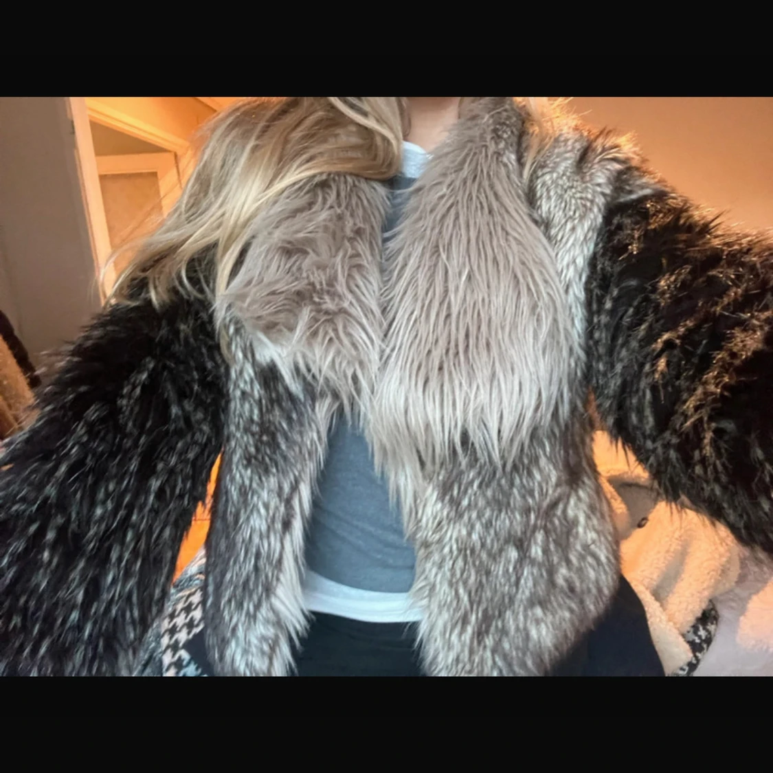 Fluffig pälsjacka från Zara Basic - 2