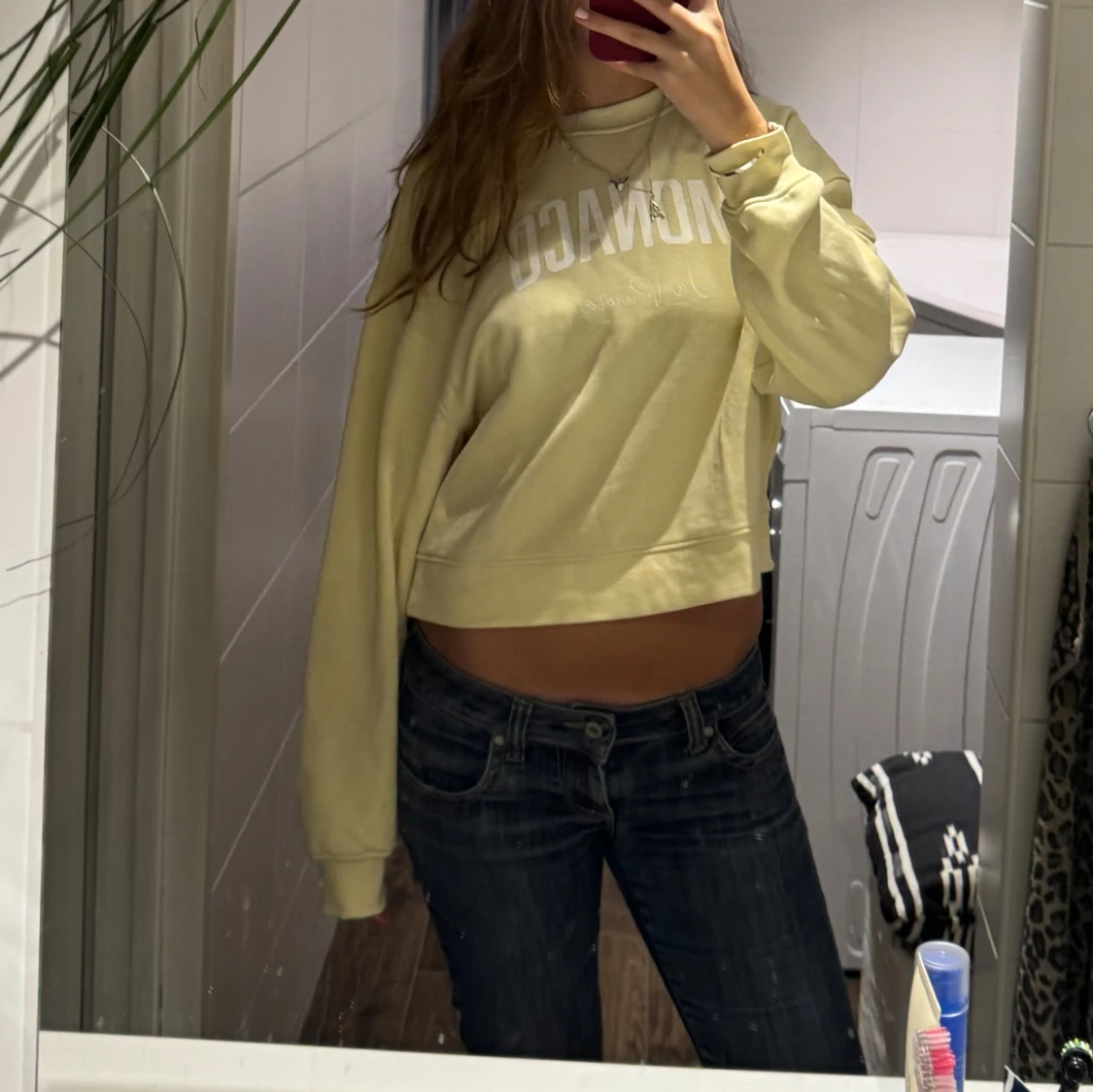 Gul croppad sweatshirt från MONACO - 1