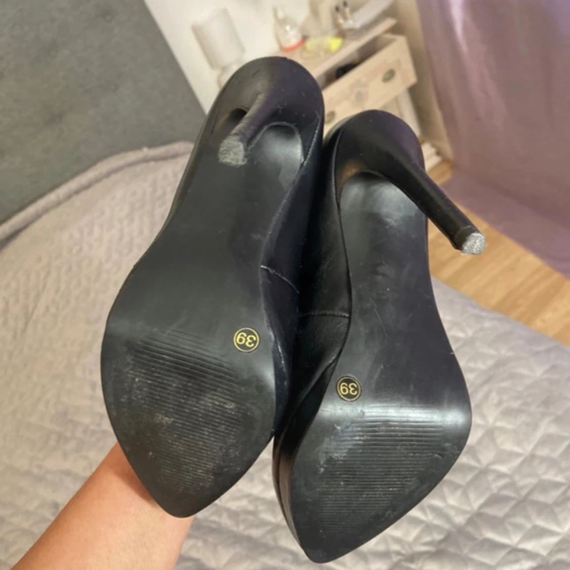 Svarta pumps från Din Sko, storlek 39 - 3