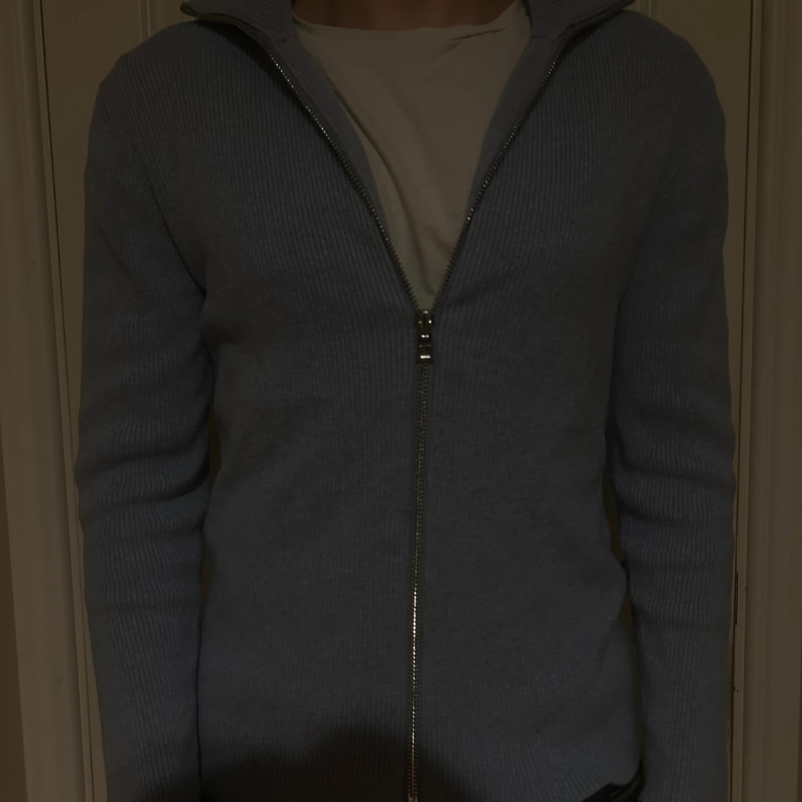 Ljusblå stickad kofta från Ljung