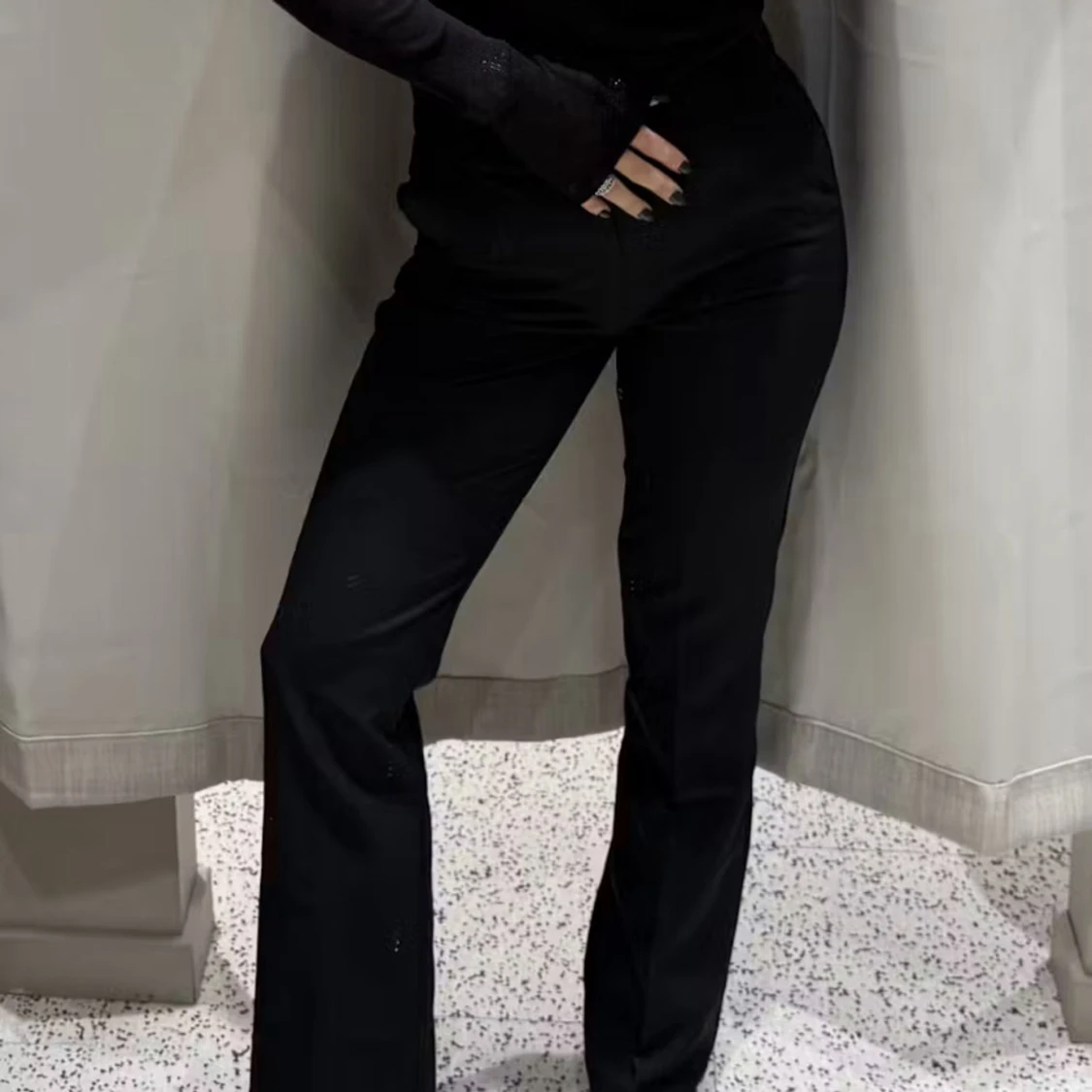 Svarta kostymbyxor bikbok - 1