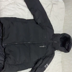 Sail racing  - Sail racing jacka helt ny knappt använd. (Priset kan diskuteras) 