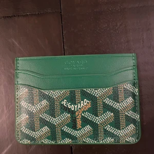 Grön korthållare - Grön korthållare, låda medföljes.