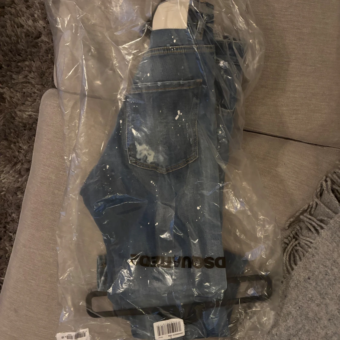 Helt nya! Dsquared2 blå jeans med slitningar - 4