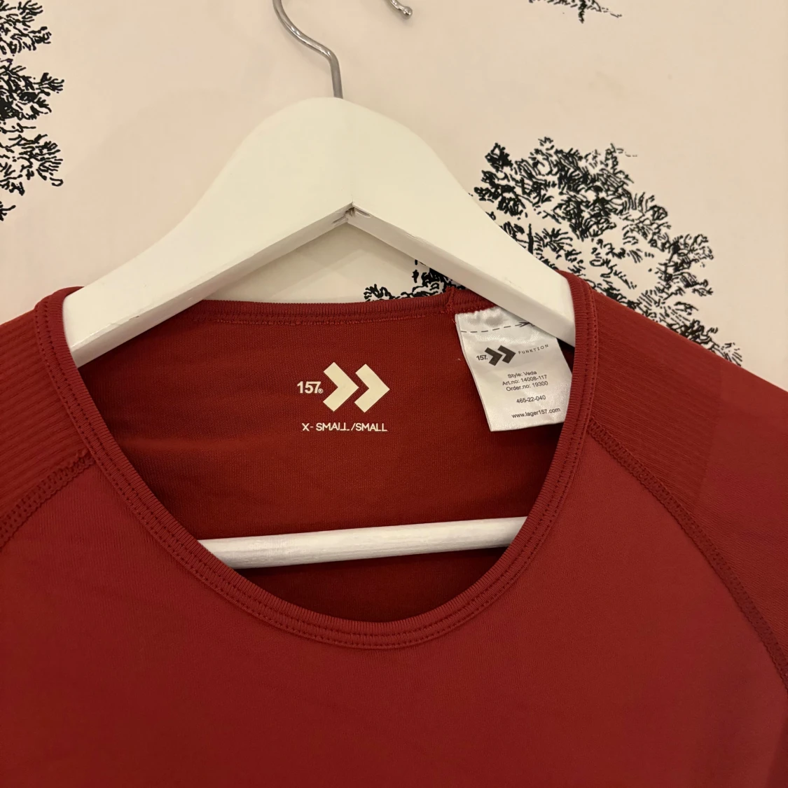 Röd långärmad träningstopp - 2