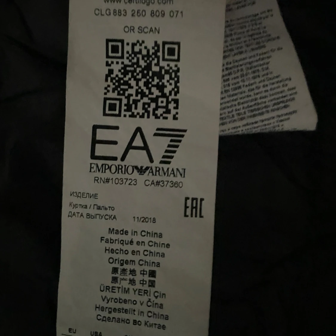 Svart pufferjacka från EA7 Emporio Armani - 4