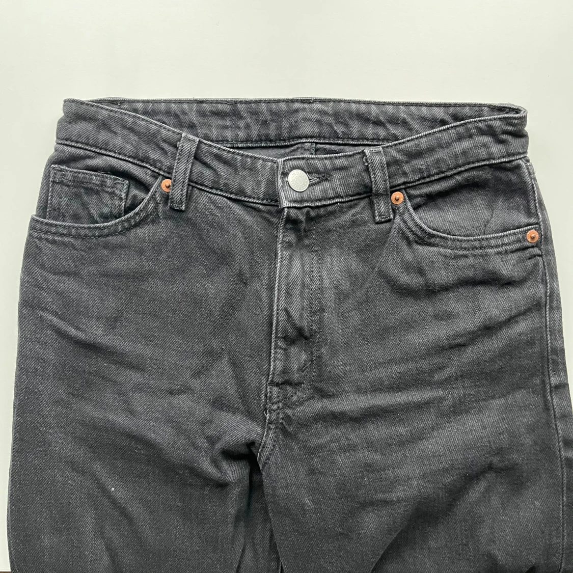  Svarta wide jeans från monki - 2