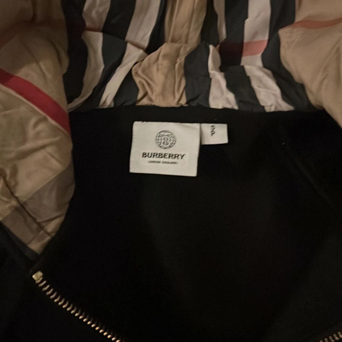 Svart hoodie från Burberry - 1