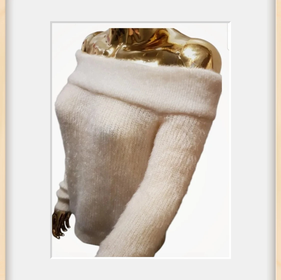 Så fin Offshoulder stickad tröja i vitt - 1