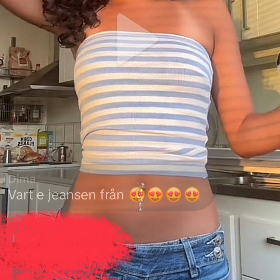 Randig bandeau tubtopp i blått och vitt