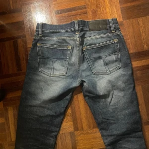 Tiger of Sweden jeans - Tiger of Sweden jeans, riktigt snygg tvätt. 28/34. Slim passform
