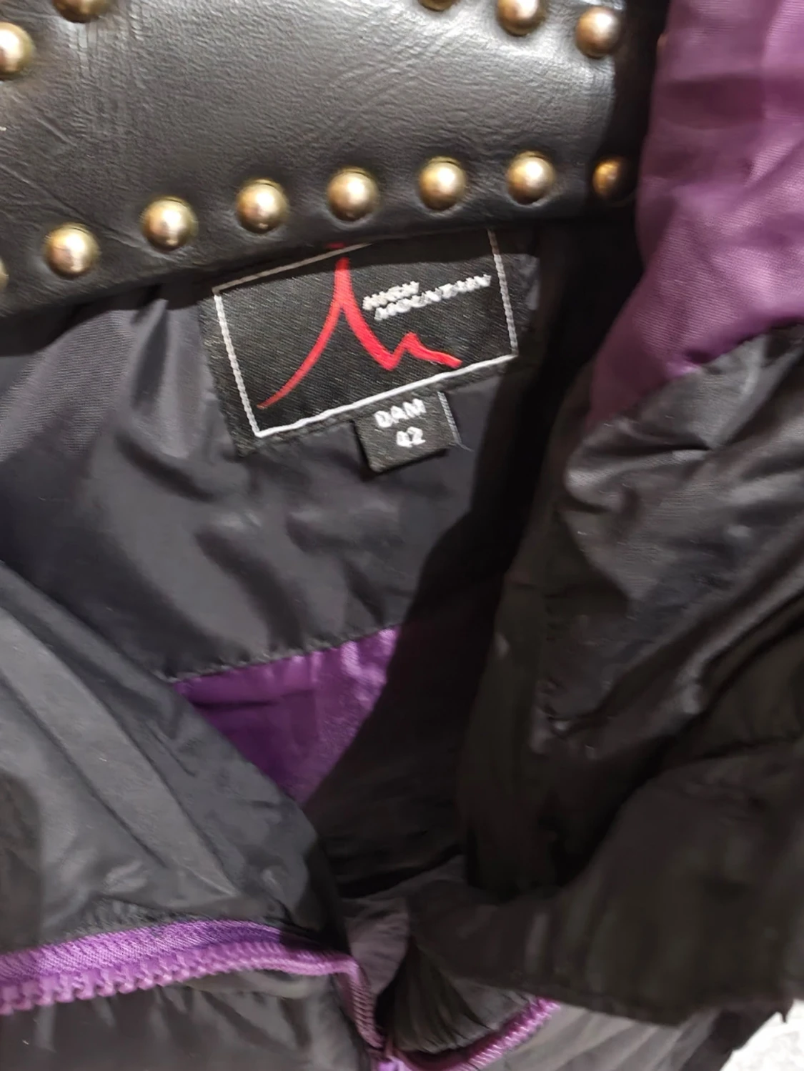 Svart pufferjacka från High Mountain - 1