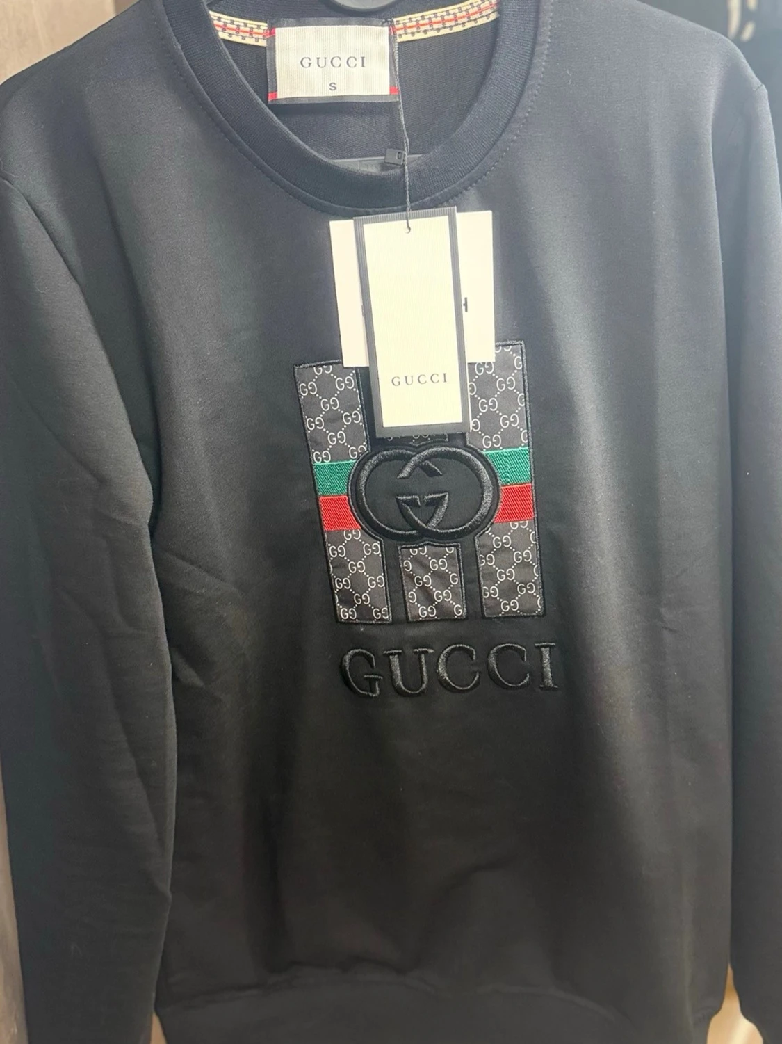 Svart långärmad tröja  - 2