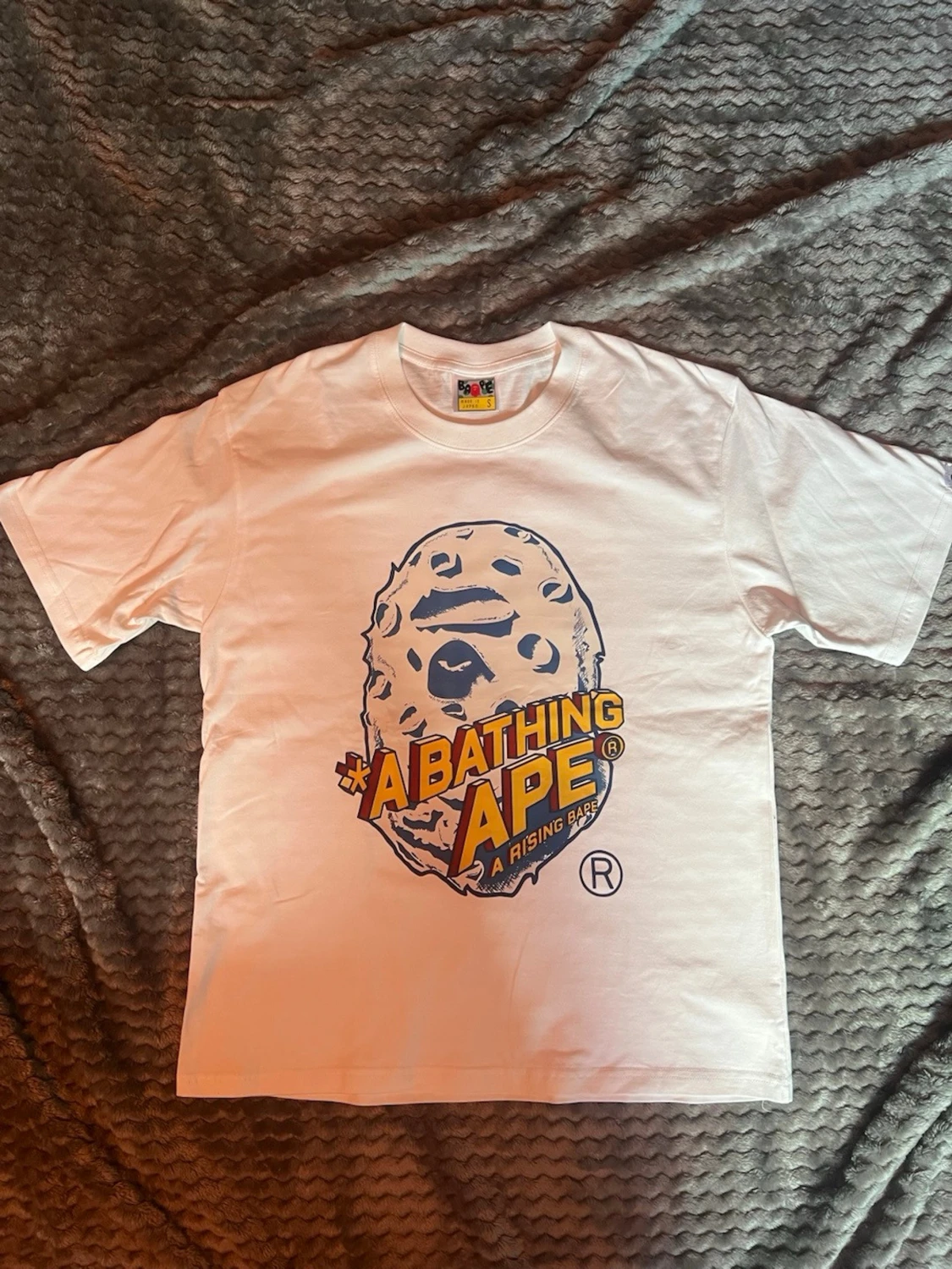 Vit BAPE t-shirt med stor logga